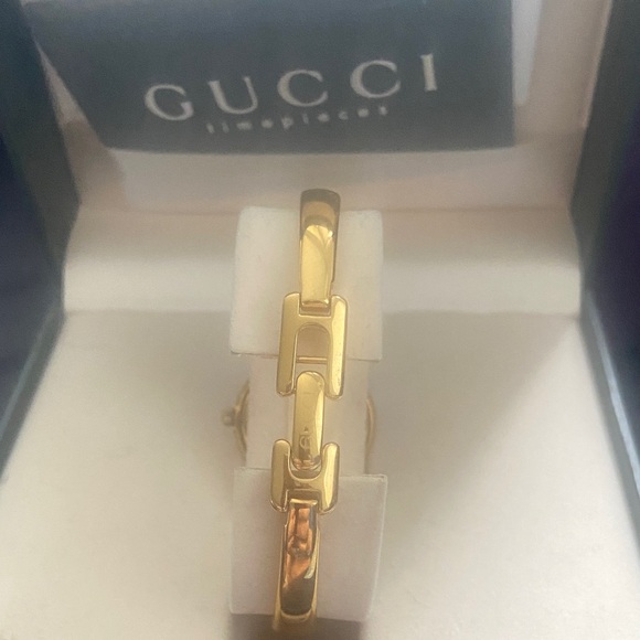 Gucci Gold Tone Ladies Bangle Watch with White Dial - Picture 3 of 6